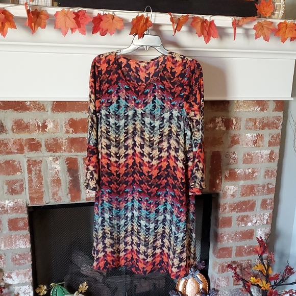 Colorful Geometric Pattern Mini Dress - Picture 4 of 6